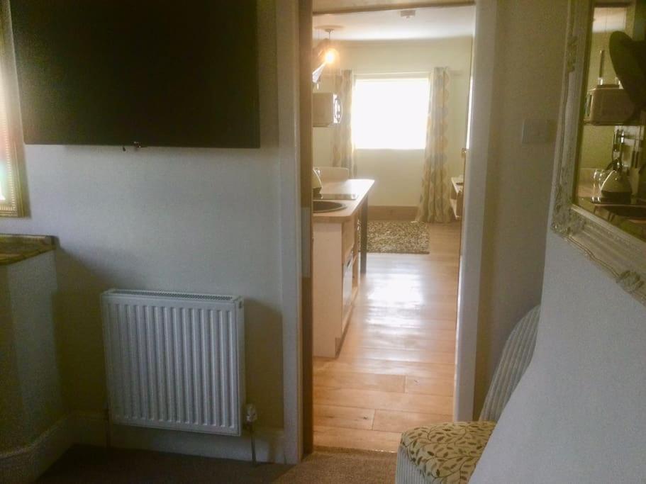 Ferienwohnung Henwick House Beautiful Flat,Private Parking, Short Walk To Town Ludlow Exterior foto
