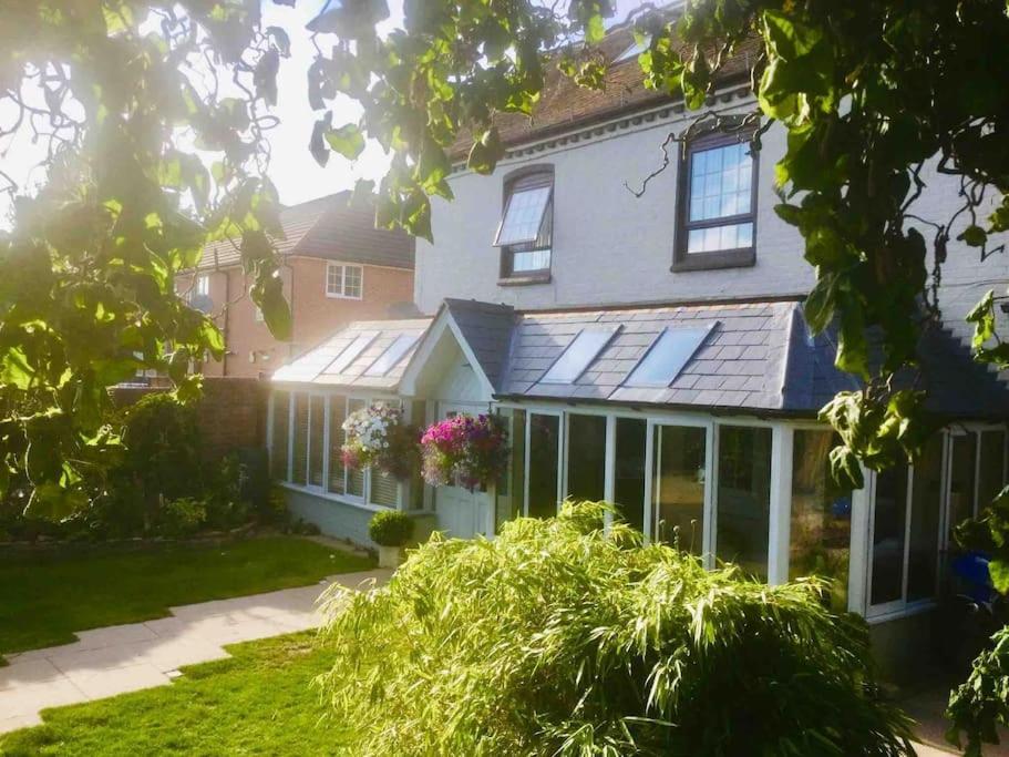 Ferienwohnung Henwick House Beautiful Flat,Private Parking, Short Walk To Town Ludlow Exterior foto